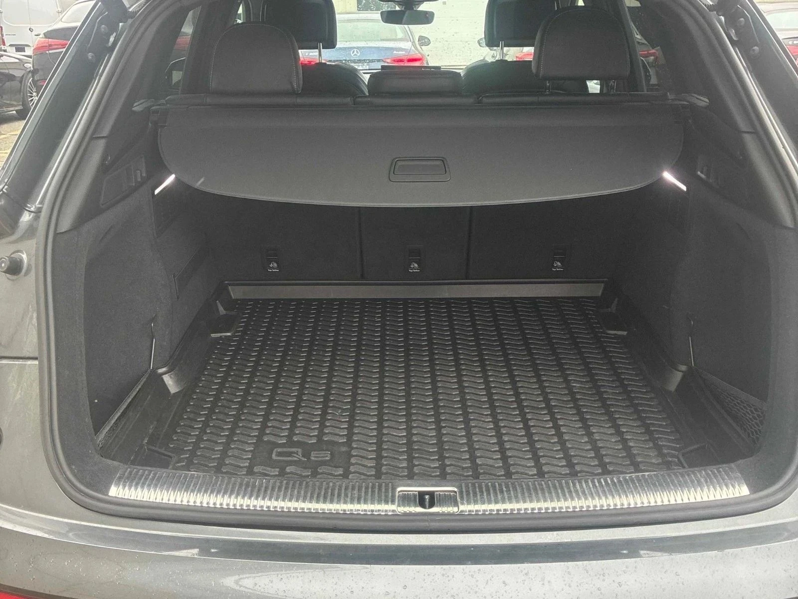 Audi SQ5, снимка 16 - Автомобили и джипове - 56728855