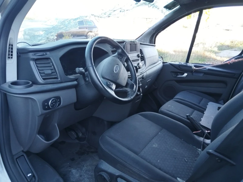 Ford Transit Custom 2.0, снимка 3 - Бусове и автобуси - 52403391