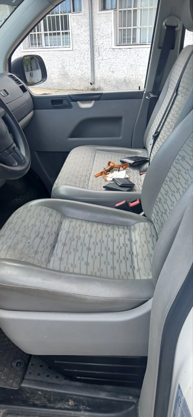 VW T5, снимка 9 - Бусове и автобуси - 54653235