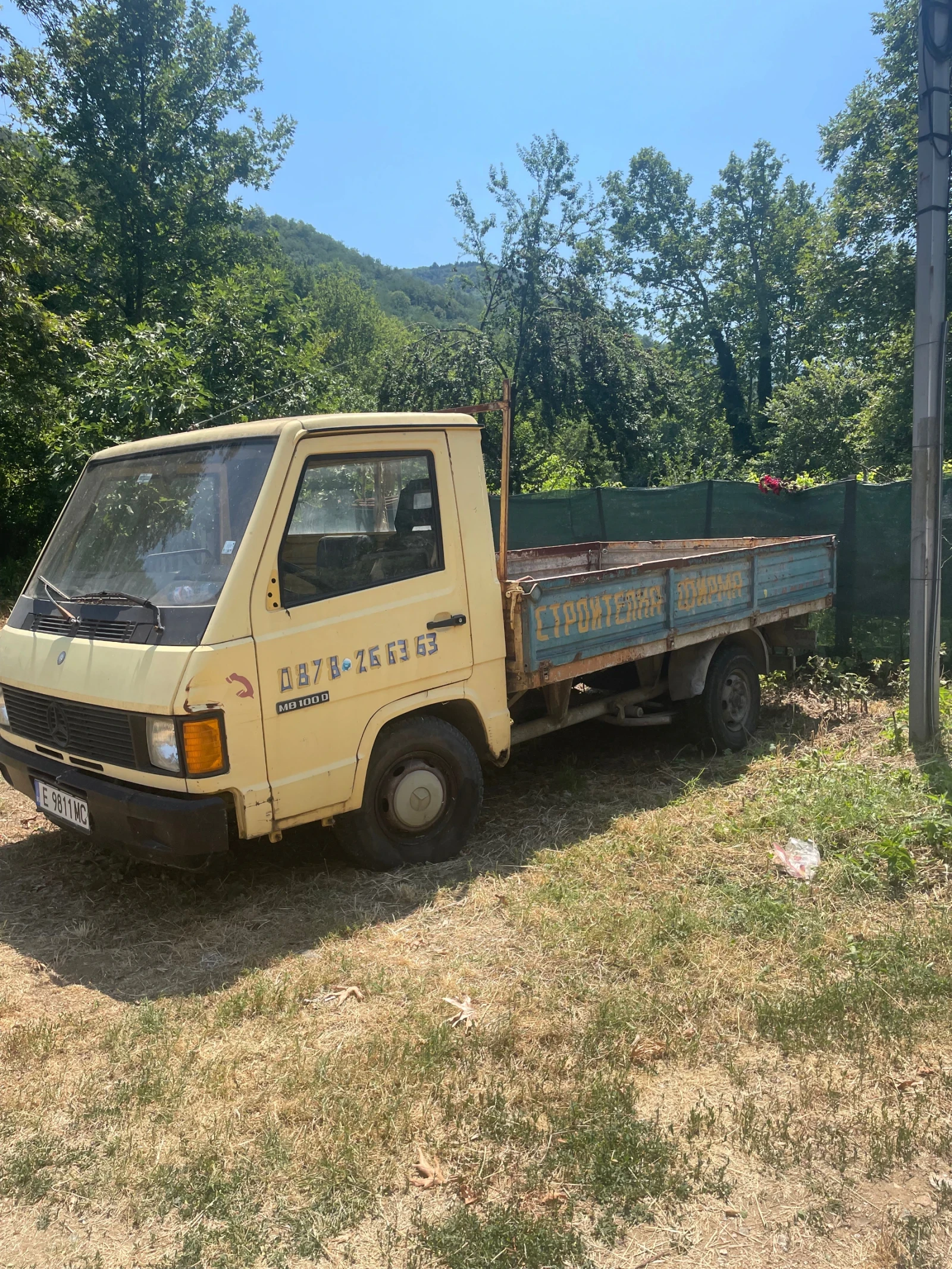 Mercedes-Benz Mb1000