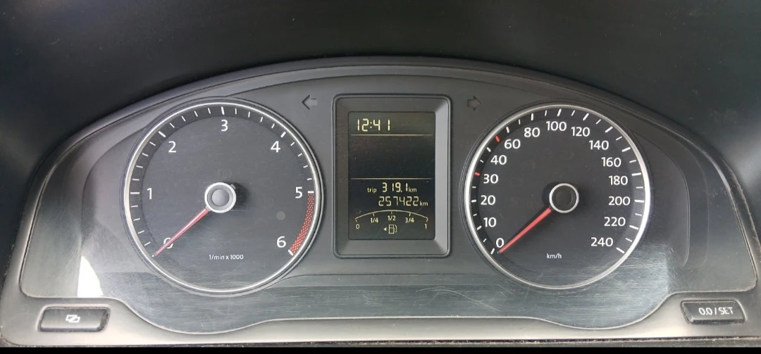 VW T5, снимка 15 - Бусове и автобуси - 54653235