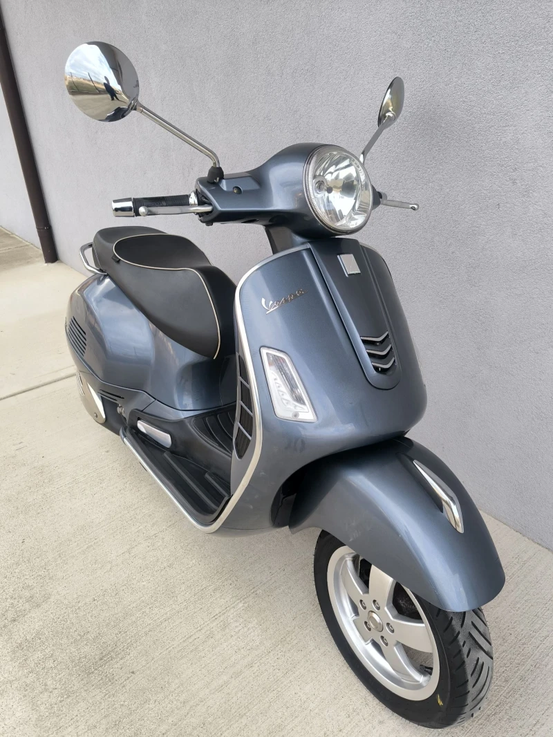 Vespa GTS 300ie, ABS/ASR, 2017, Нов внос Италия , снимка 9 - Мотоциклети и мототехника - 48604508