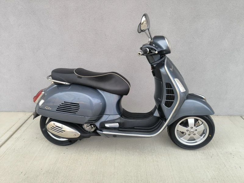 Vespa GTS 300ie, ABS/ASR, 2017, Нов внос Италия , снимка 1 - Мотоциклети и мототехника - 48604508