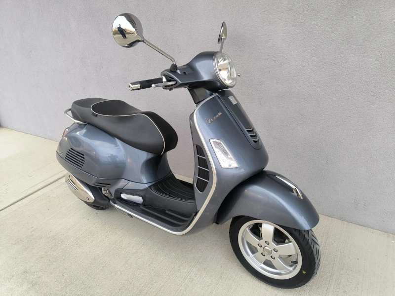 Vespa GTS 300ie, ABS/ASR, 2017, Нов внос Италия , снимка 2 - Мотоциклети и мототехника - 48604508