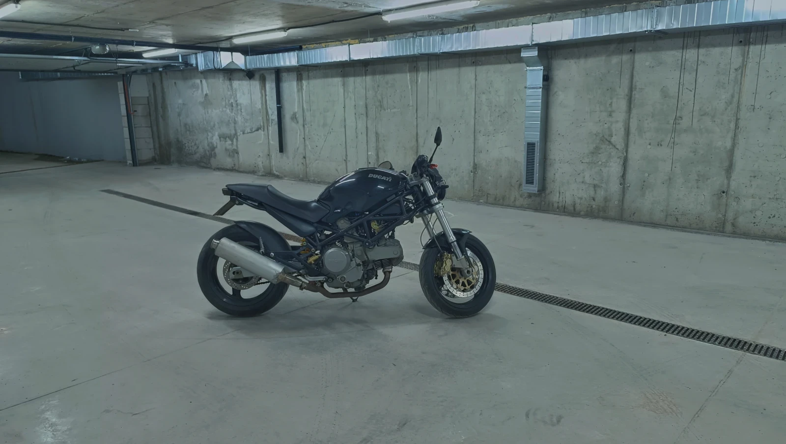 Ducati Monster 620ie Dark
