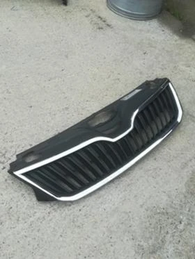 Решетка за Шкода Рапид 5JA853668, снимка 3