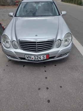Mercedes-Benz E 220, снимка 1