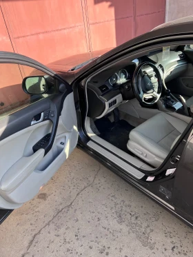 Honda Accord 2.4 Газ, снимка 10