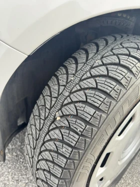 Skoda Roomster - 3900 € / 7627.74 лв. - 78370612 10