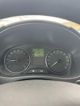 Skoda Roomster - 3900 € / 7627.74 лв. - 78370612 6