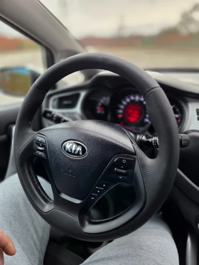 Kia Ceed 1.4CRDi  - 4500 € / 8801.24 лв. - 46105175 6