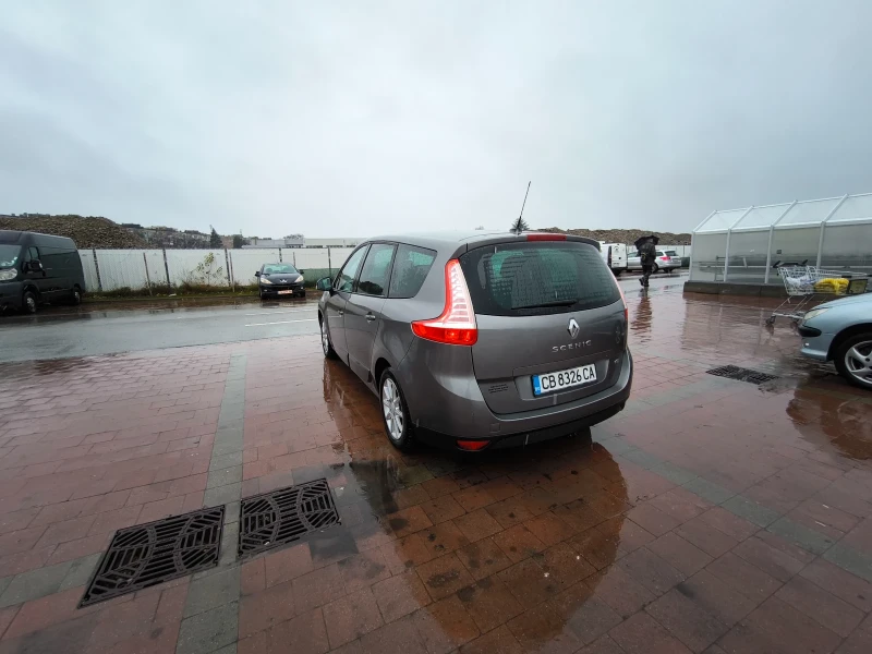 Renault Grand scenic 1.5(110)AUTOMATIC/ РЕГИСТРИРАН/Летни + Зимни Гуми , снимка 13 - Автомобили и джипове - 48286982