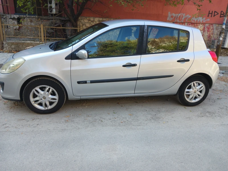 Renault Clio 1.5 Dci, снимка 2 - Автомобили и джипове - 47960251