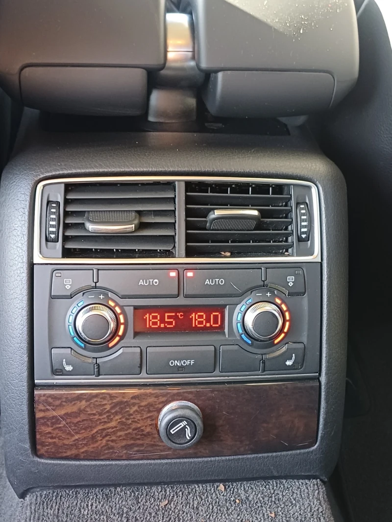 Audi A8, снимка 14 - Автомобили и джипове - 53128656