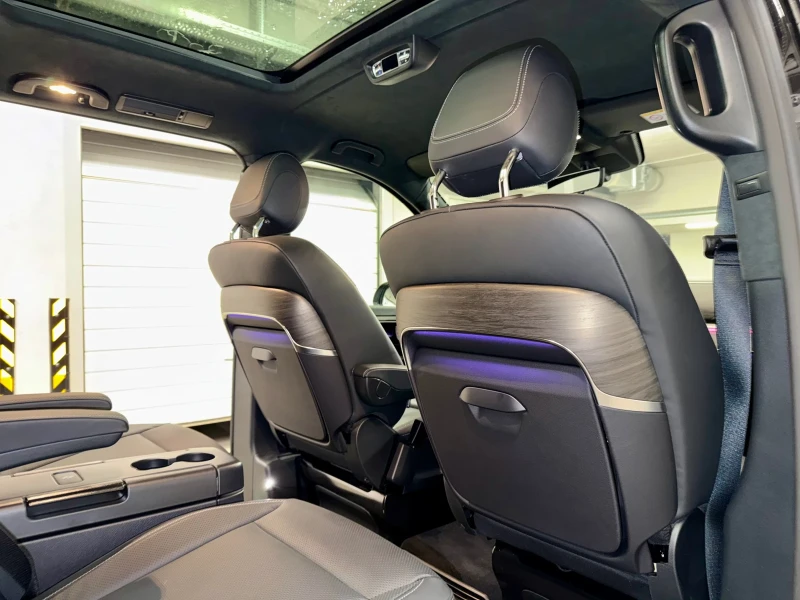 Mercedes-Benz V 300 4 matic, снимка 11 - Автомобили и джипове - 53206603