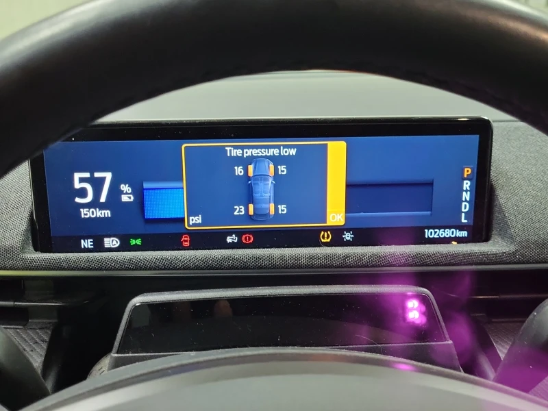 Ford Mustang Mach-E Premium, снимка 9 - Автомобили и джипове - 53232381