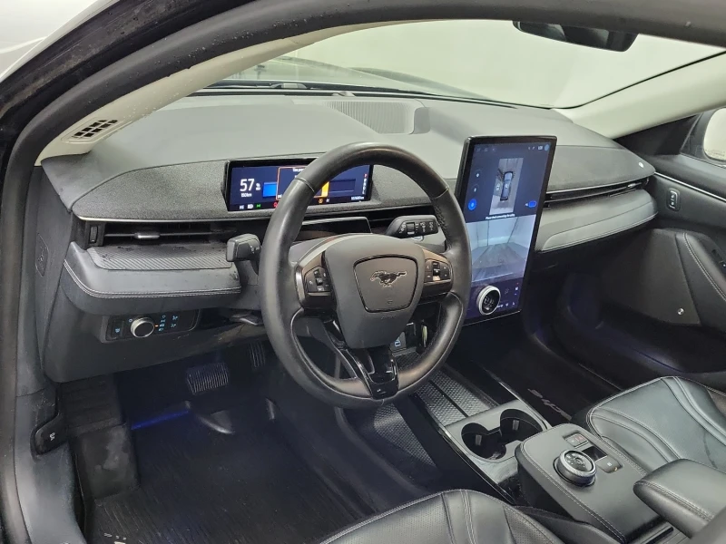 Ford Mustang Mach-E Premium, снимка 7 - Автомобили и джипове - 53232381