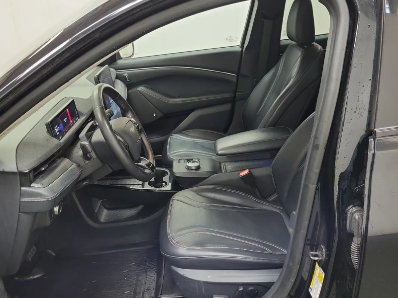 Ford Mustang Mach-E Premium, снимка 11 - Автомобили и джипове - 53232381