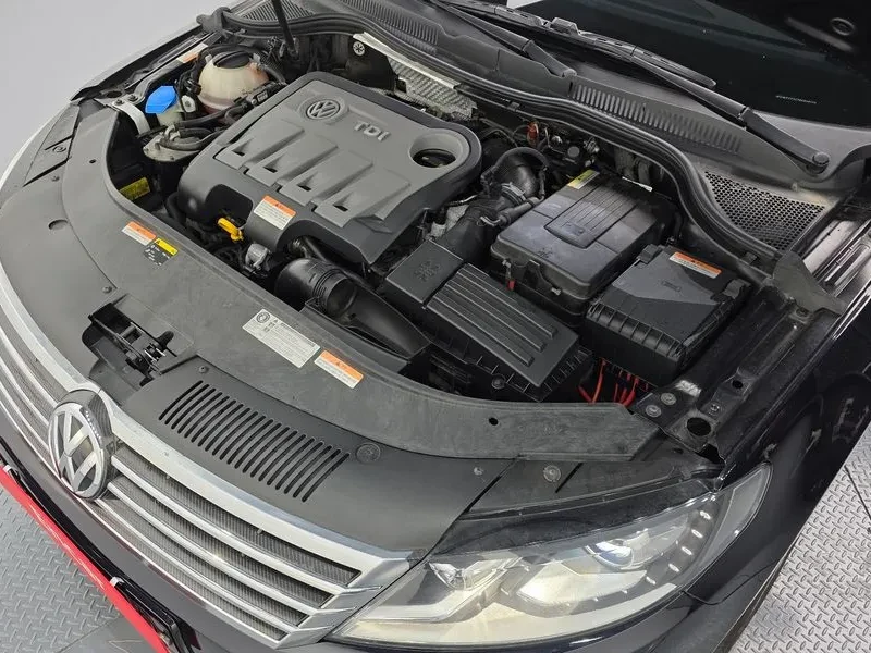 VW CC 2.0 TDI 4Motion, снимка 6 - Автомобили и джипове - 54303481