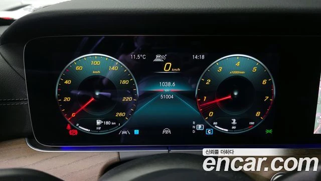 Mercedes-Benz E 250 EXCLUSIVE* ПОДГРЕВ* ОБДУХВАНЕ* НАВИГАЦИЯ, снимка 7 - Автомобили и джипове - 54817562