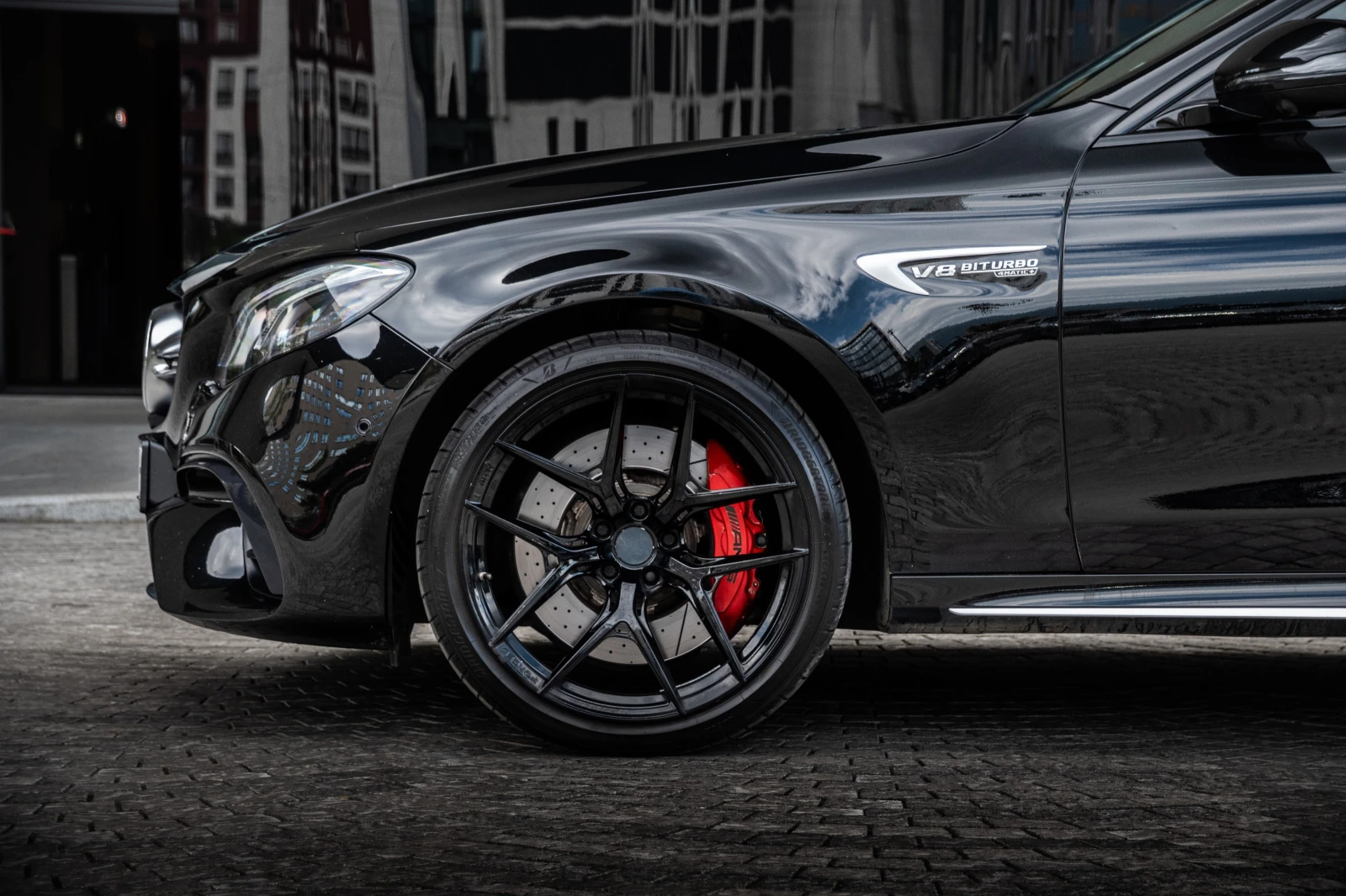 Mercedes-Benz E 63 AMG S, Всички екстри, ЛИЗИНГ - изображение 5