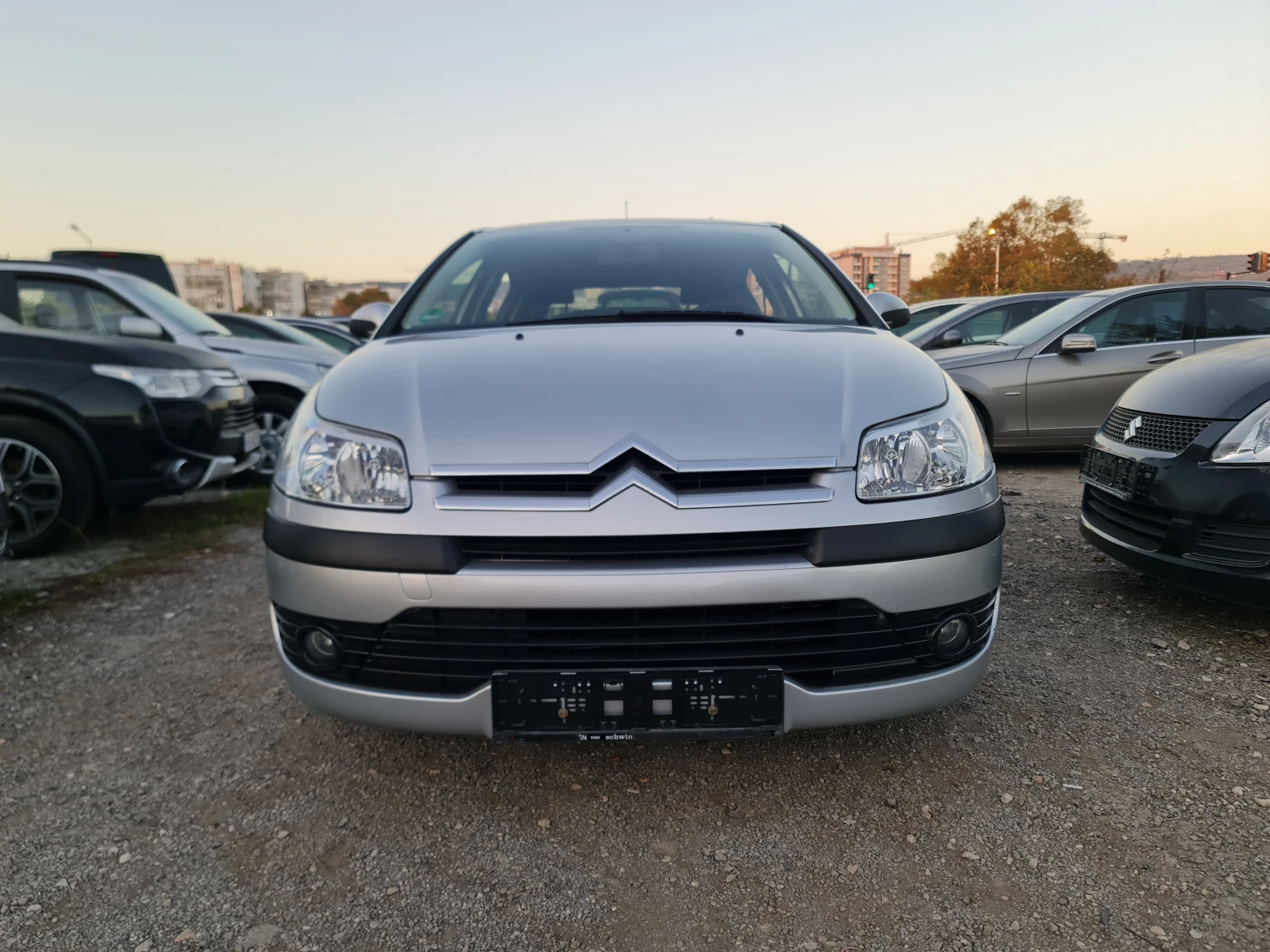 Citroen C4 70.000 КМ ЧИСТО НОВА - изображение 2