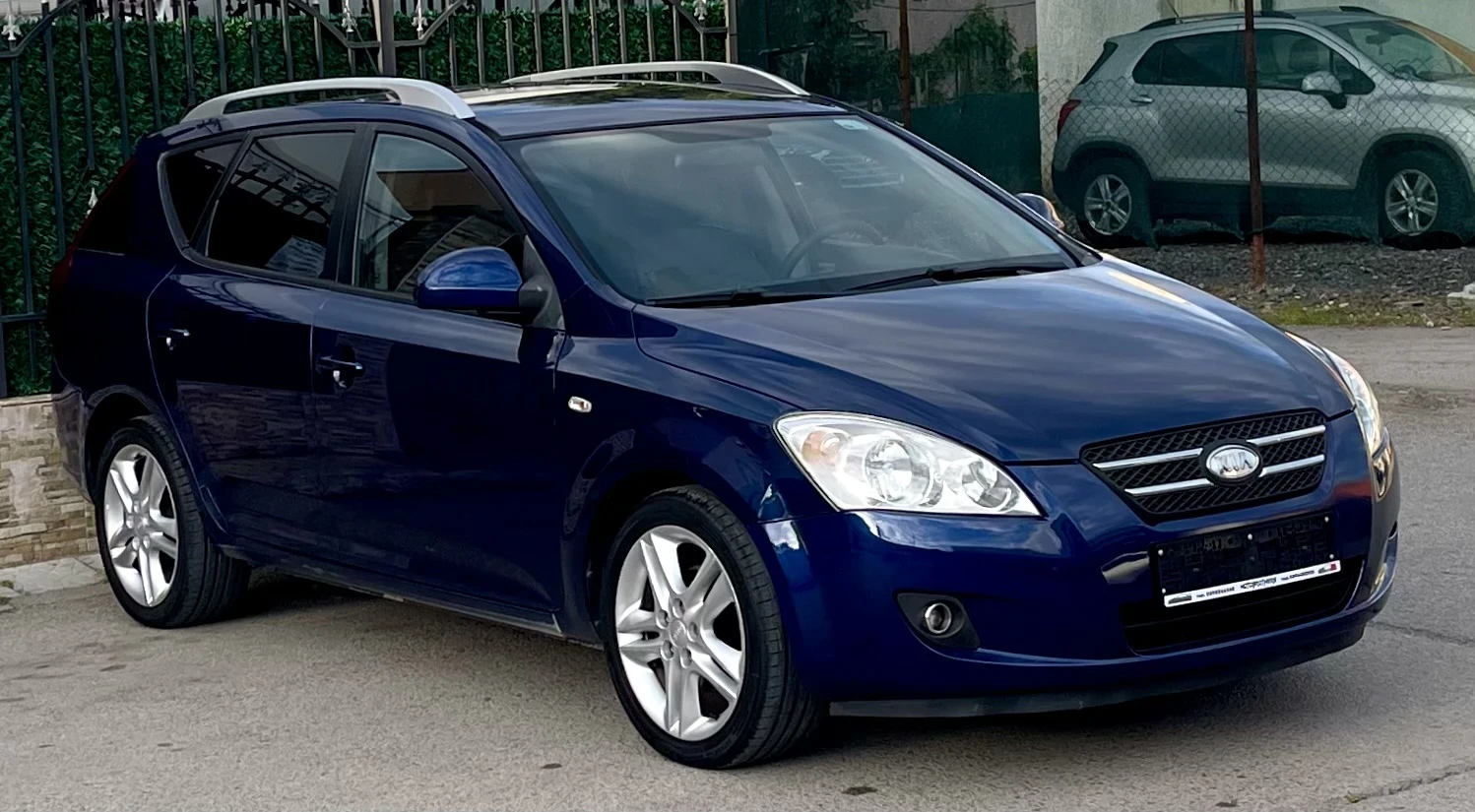 Kia Ceed 1.6 CRDi Напълно обслужен ! - изображение 3