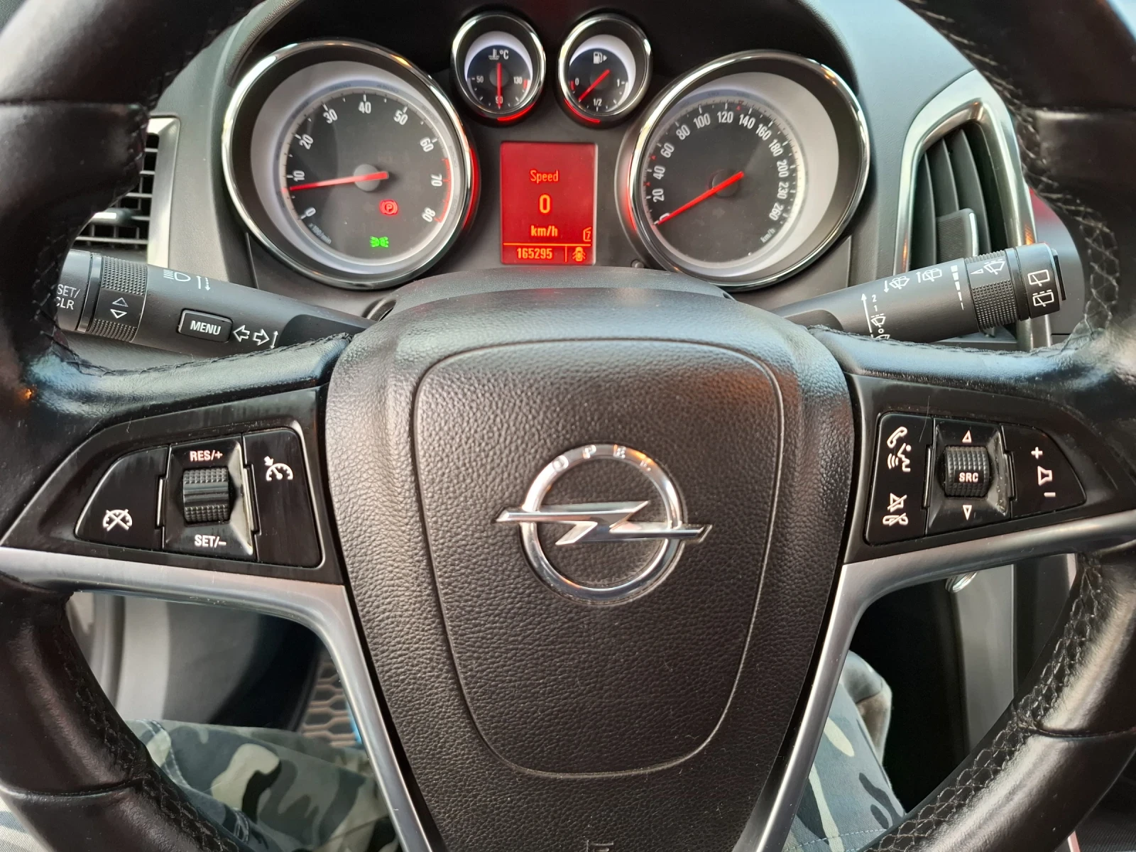 Opel Astra Astra J SPORTS TOURER  - изображение 10