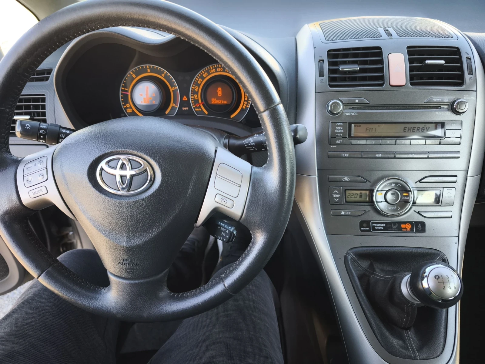 Toyota Auris 2.2 177 Full Extri | Mobile.bg — изображение 6