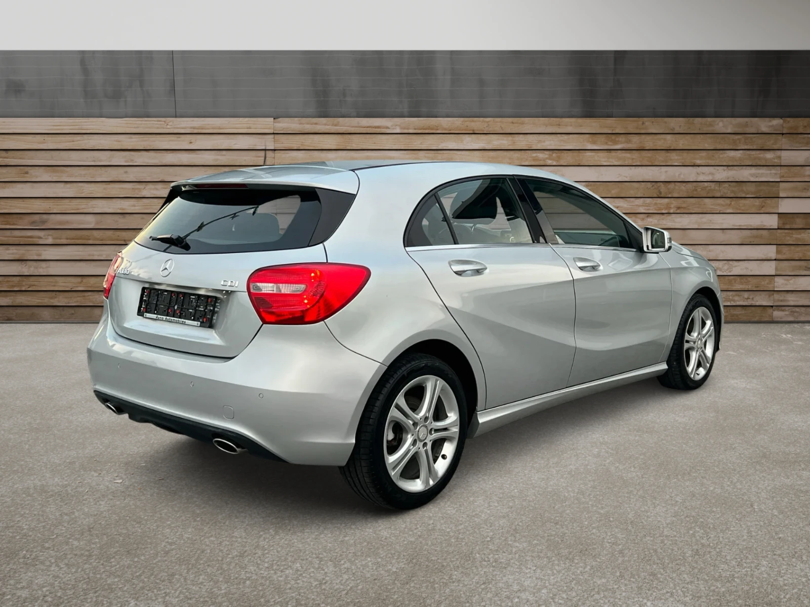 Mercedes-Benz A 180 d Sport ПРОЧЕТИ ОПИСАНИЕТО - изображение 4