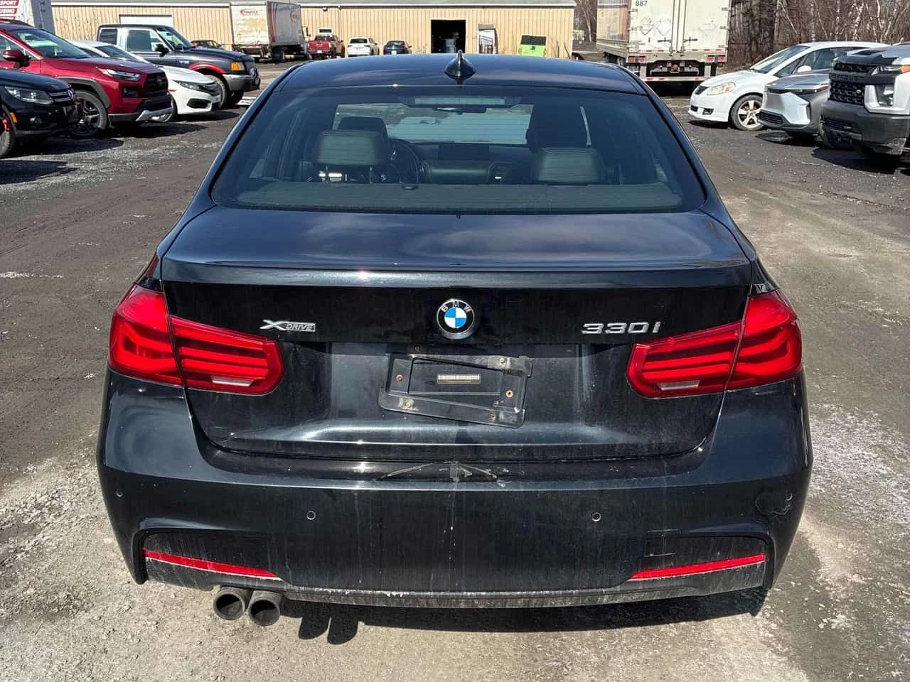 BMW 330 i xDrive/ШИБИДАХ/ПОДГРЕВИ/ЛИЦЕНЗИРАН ПРОДАВАЧ, снимка 5 - Автомобили и джипове - 54152939