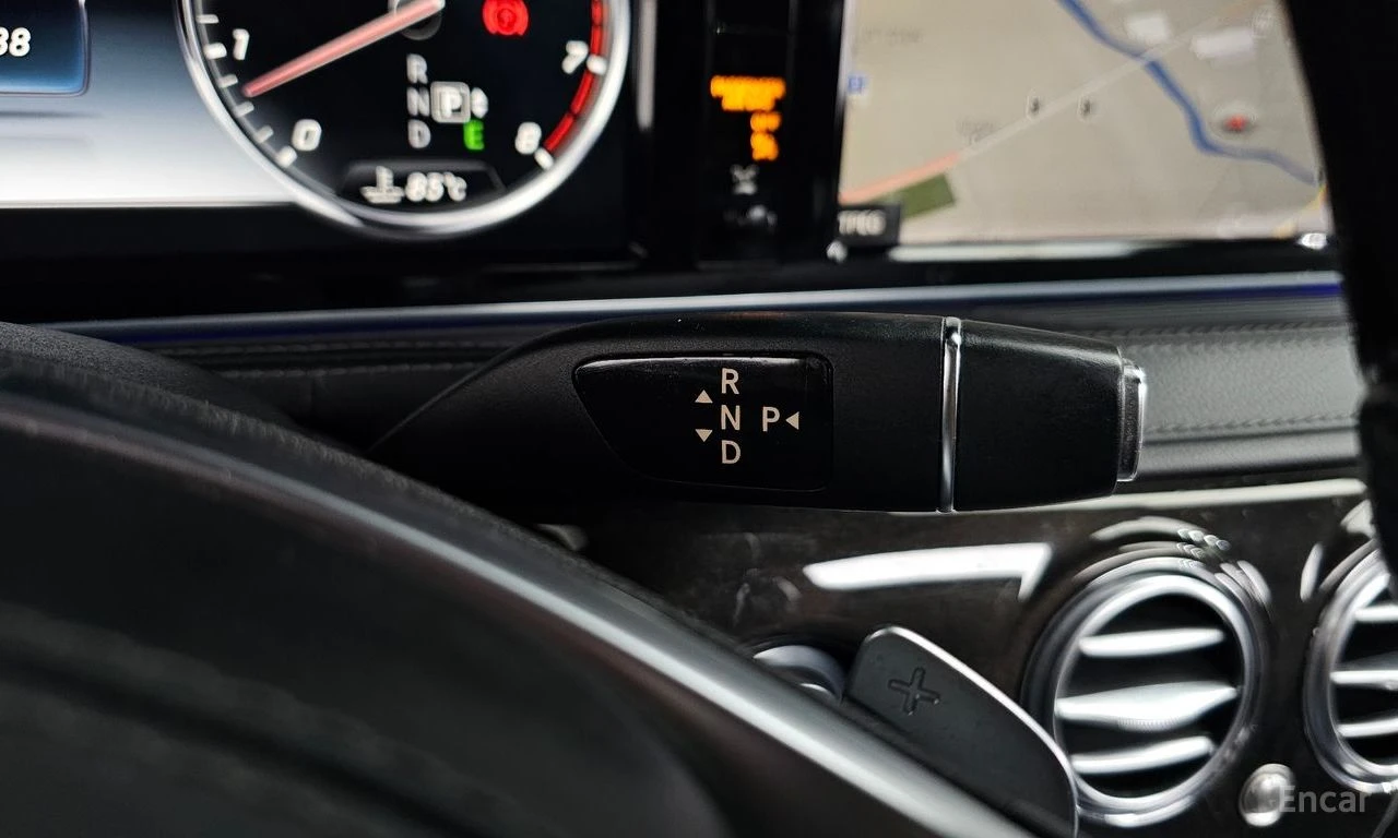 Mercedes-Benz S 400 L* AMG* 360* ПОДГРЕВ* ОБДУХВАНЕ* МАСАЖИ* ПАНО* ДИС, снимка 8 - Автомобили и джипове - 54495951