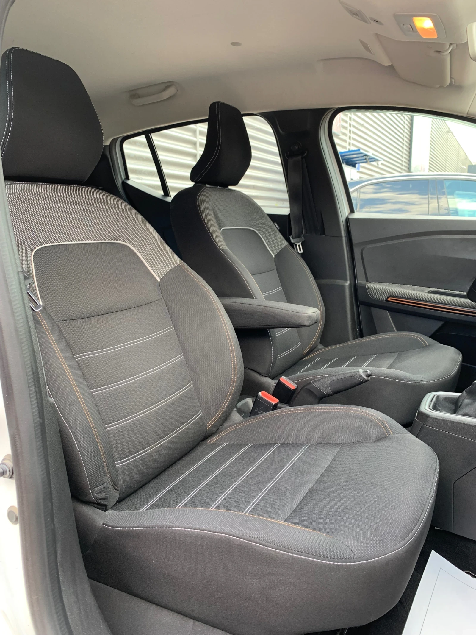 Dacia Sandero STEPWAY бензин/газ, снимка 9 - Автомобили и джипове - 55080710