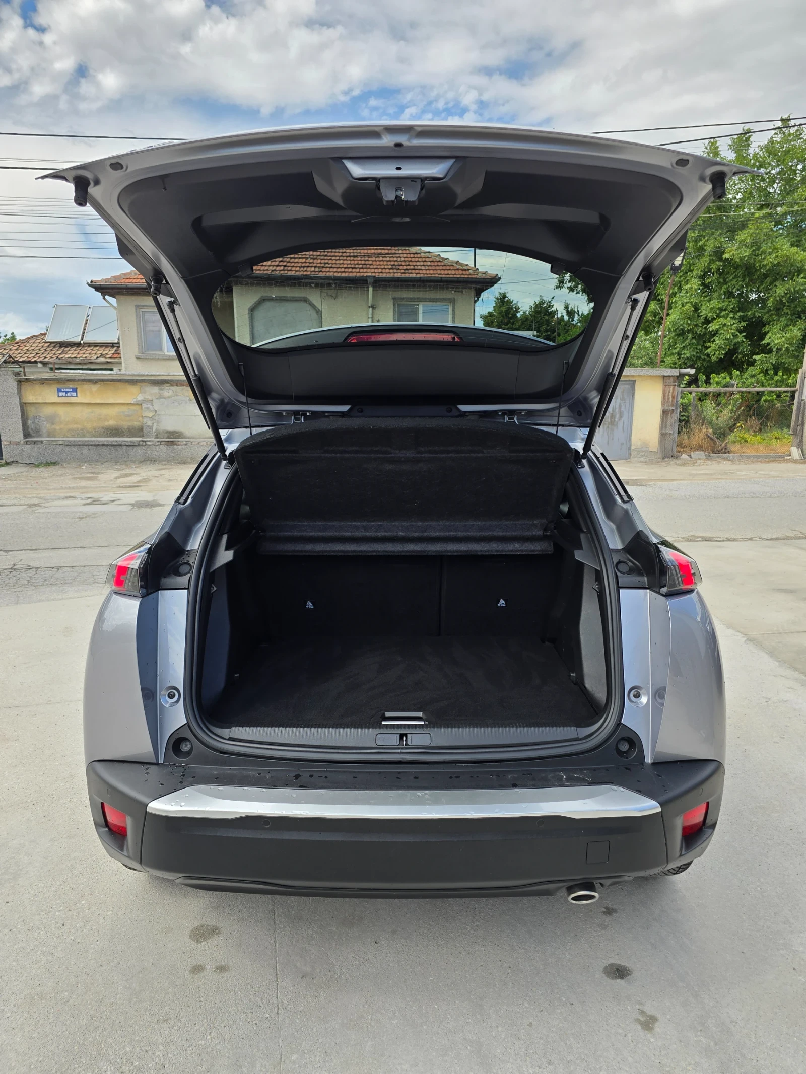 Peugeot 2008 1.5 HDI Allure Pack Avtomat Navi Virtual, снимка 7 - Автомобили и джипове - 55277824