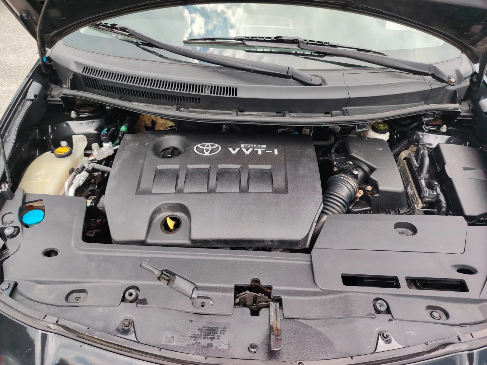 Toyota Auris, снимка 8 - Автомобили и джипове - 55339055