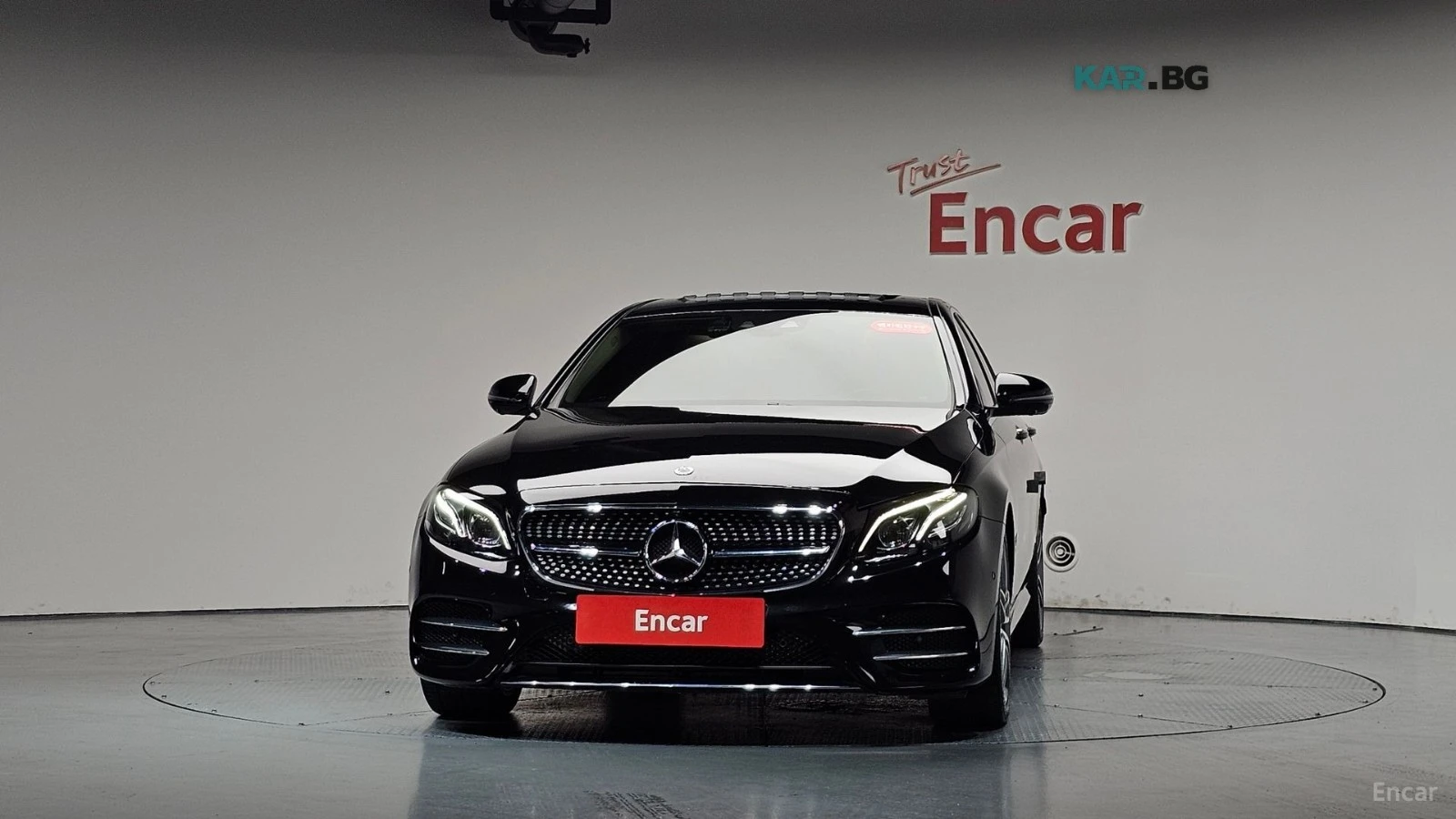 Mercedes-Benz E 300 AMG* HUD* 360* КОЖА* ОБДУХ* НАВИ* ПАНО, снимка 3 - Автомобили и джипове - 55982360