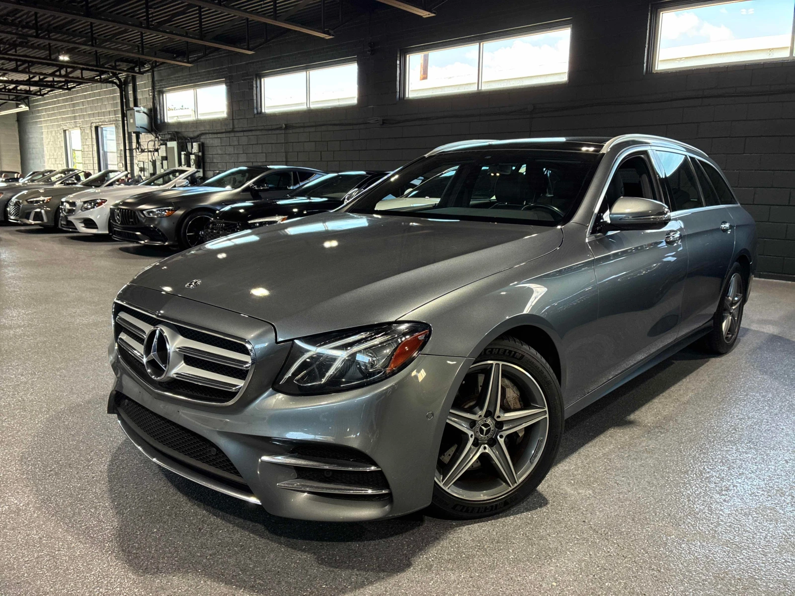Mercedes-Benz E 400 * АВТОКРЕДИТ БЕЗ ПЪРВОНАЧАЛНА ВНОСКА* 