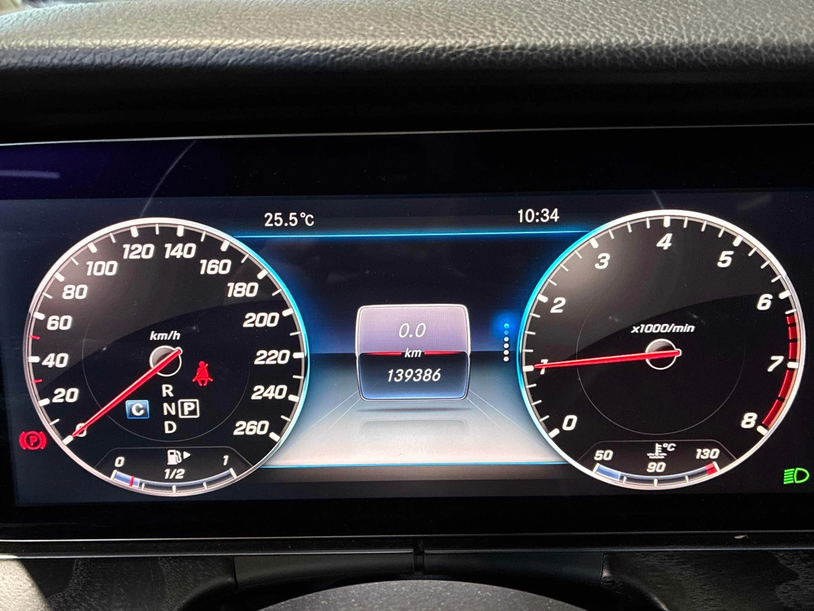Mercedes-Benz E 400 * АВТОКРЕДИТ БЕЗ ПЪРВОНАЧАЛНА ВНОСКА* , снимка 8 - Автомобили и джипове - 56136800