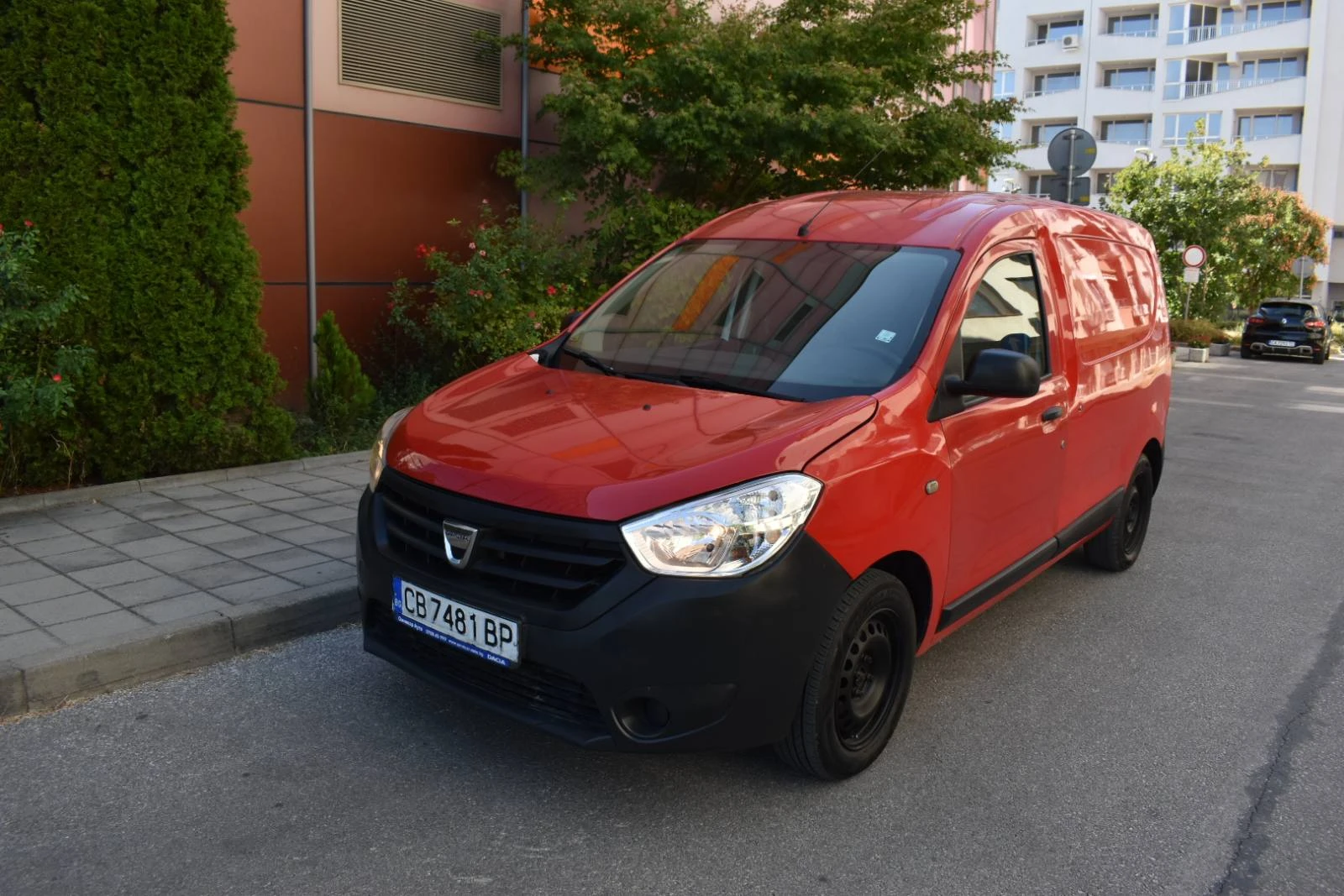 Dacia Dokker 1.6, снимка 4 - Автомобили и джипове - 56162588