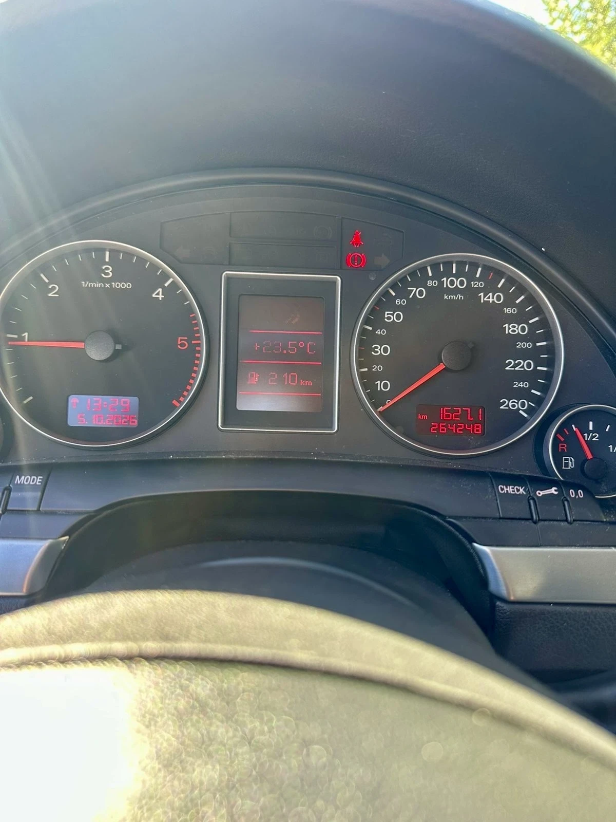 Audi A4 1.9, снимка 5 - Автомобили и джипове - 56440568