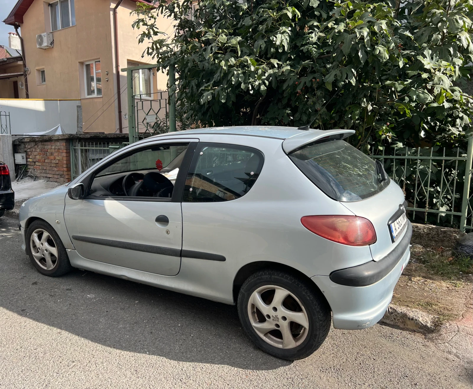 Peugeot 206