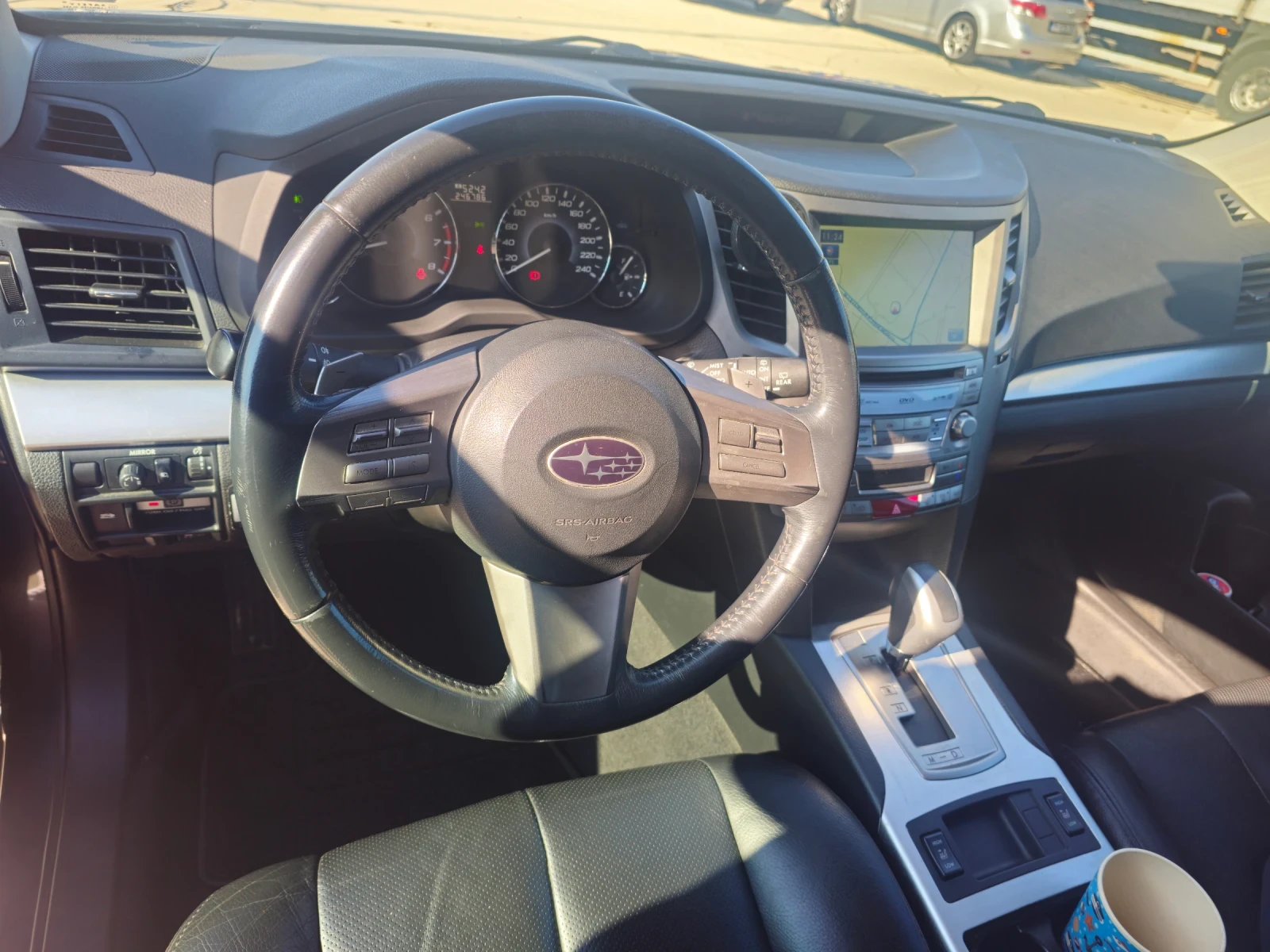 Subaru Outback, снимка 11 - Автомобили и джипове - 56593002