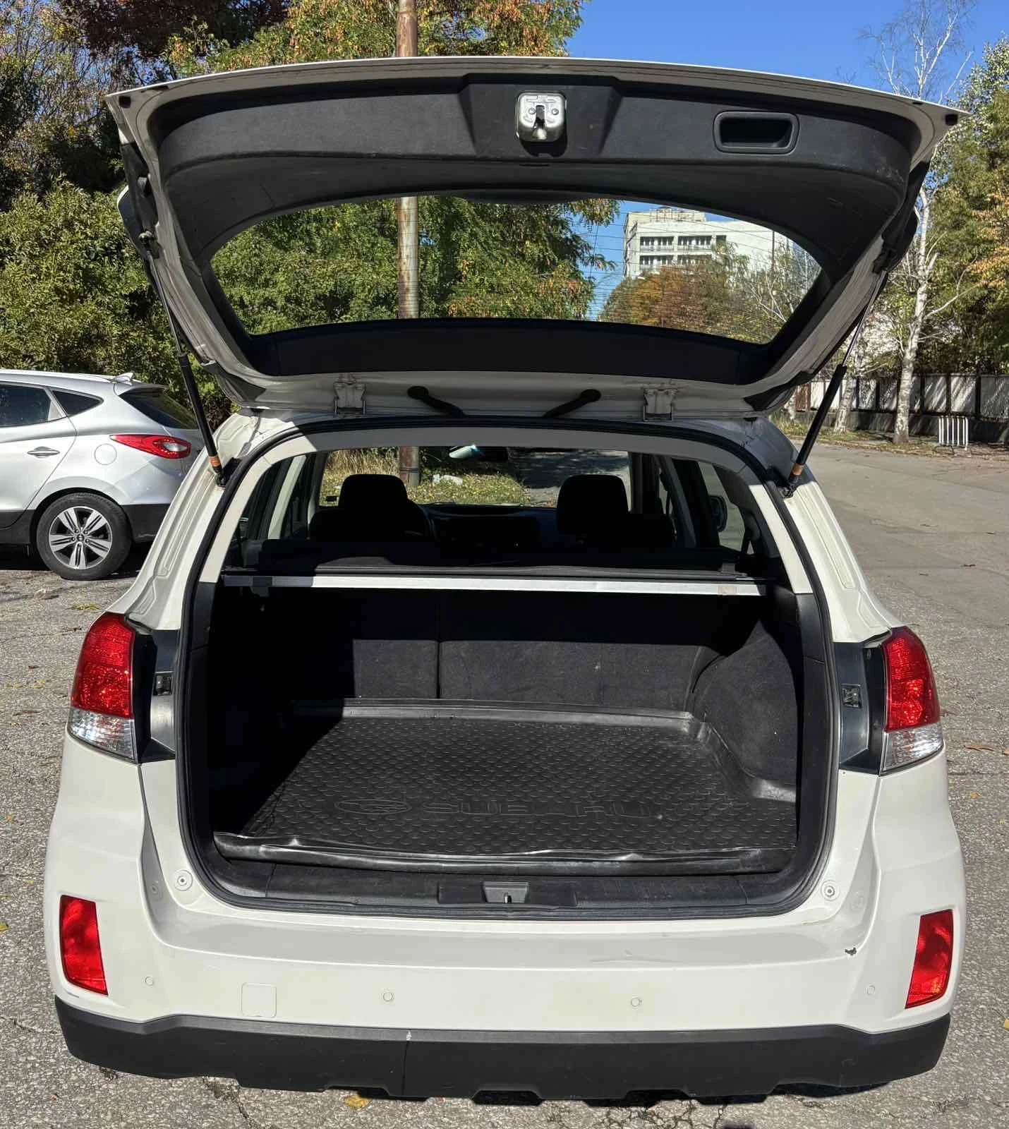 Subaru Outback, снимка 3 - Автомобили и джипове - 56652855