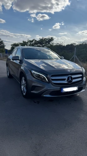     Mercedes-Benz GLA 220