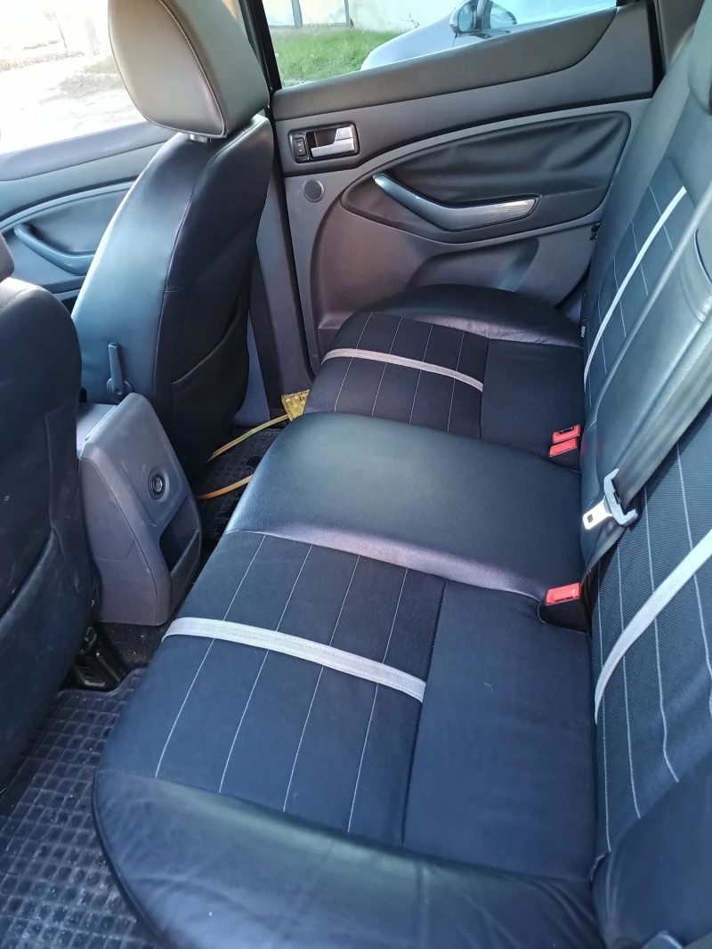 Ford Kuga, снимка 10 - Автомобили и джипове - 52256622