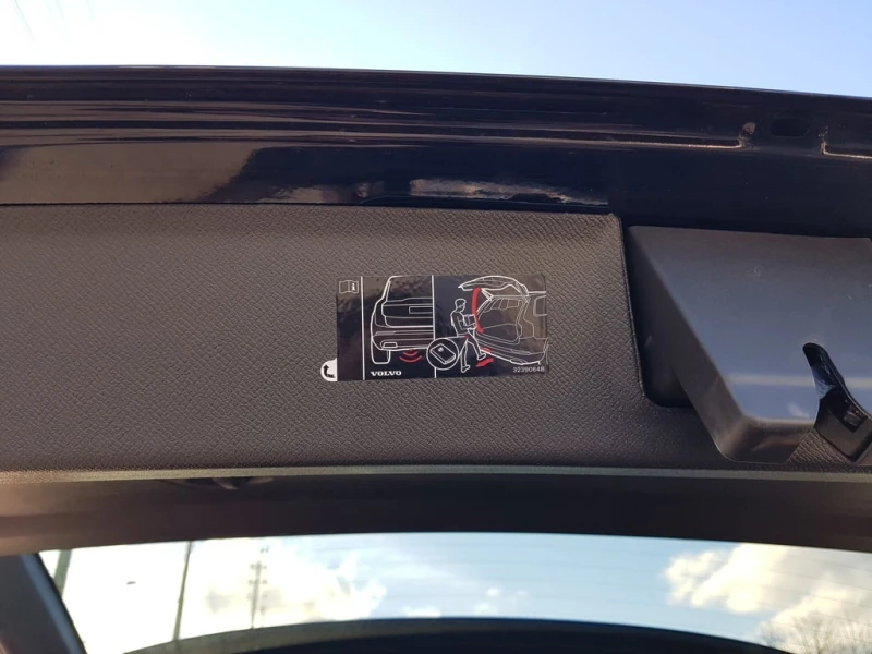 Volvo Xc90 * 2025.5 B6 AWD Plus Bright Theme 7 Seater * CARFA, снимка 16 - Автомобили и джипове - 52712012