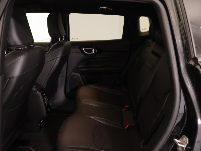 Jeep Compass Хибрид Автомат Лизинг, снимка 6 - Автомобили и джипове - 53247273