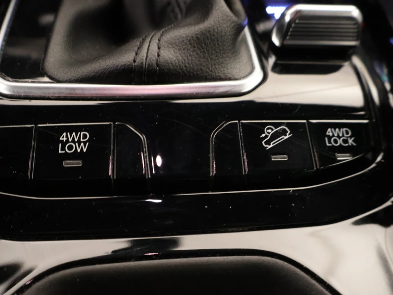 Jeep Compass Хибрид Автомат Лизинг, снимка 13 - Автомобили и джипове - 53247273