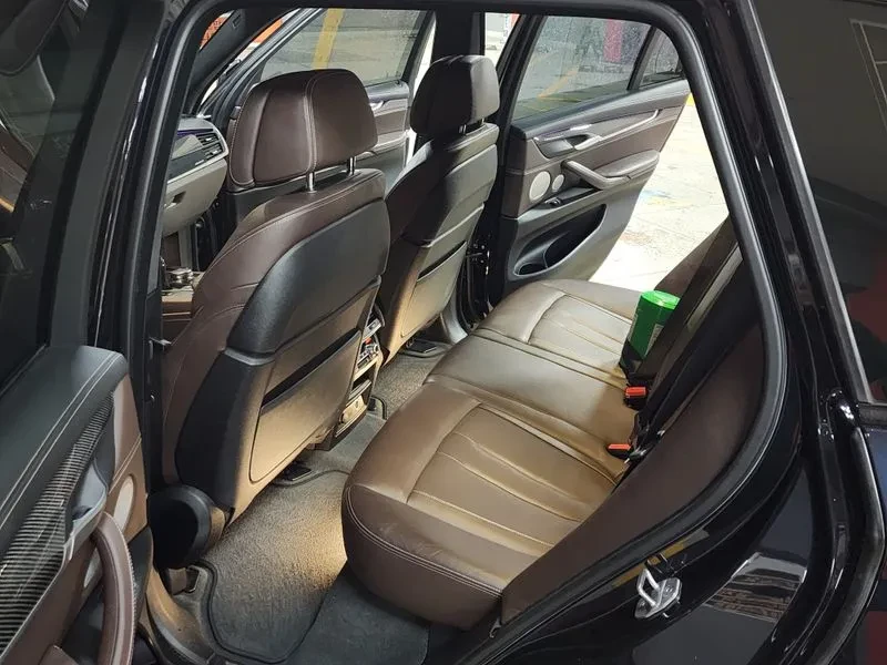BMW X5 xDrive M50D, снимка 8 - Автомобили и джипове - 56163186