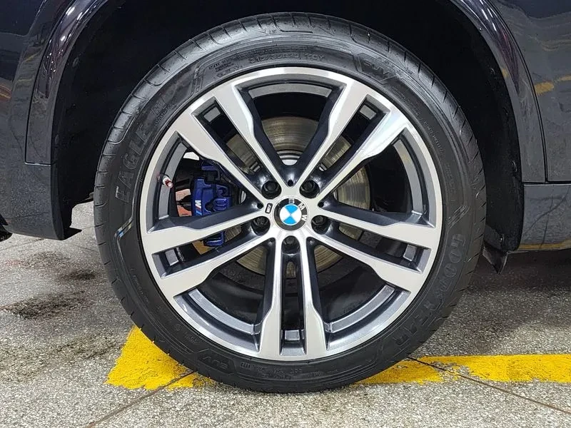 BMW X5 xDrive M50D, снимка 11 - Автомобили и джипове - 56163186